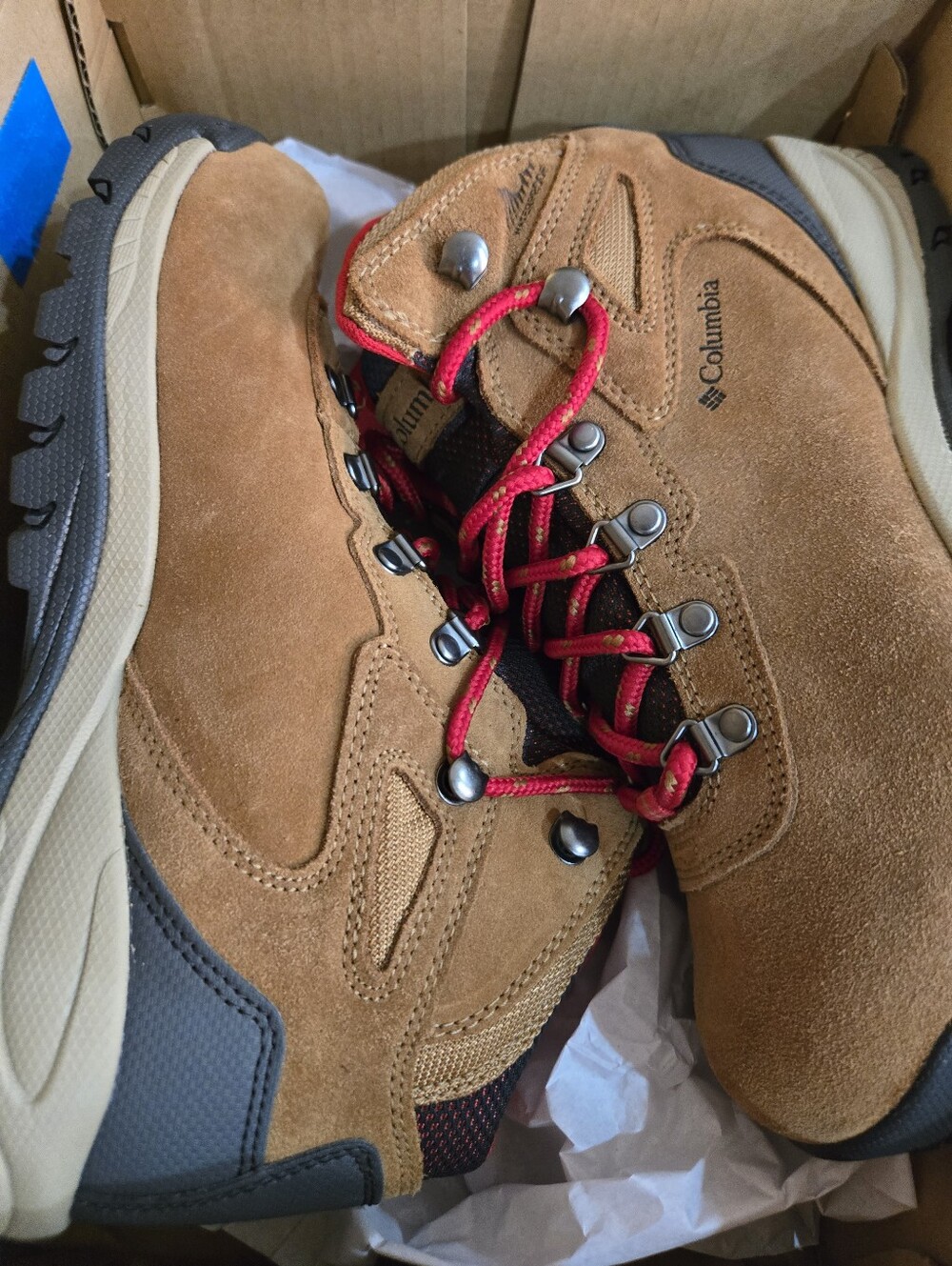 Columbia Womans Tan Suede Hiking Boots with Red Laces, Waterproof